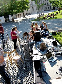 Übersicht über Technik & Aufbau von der Sendung live vom Uniplatz. (Foto O. Schein)